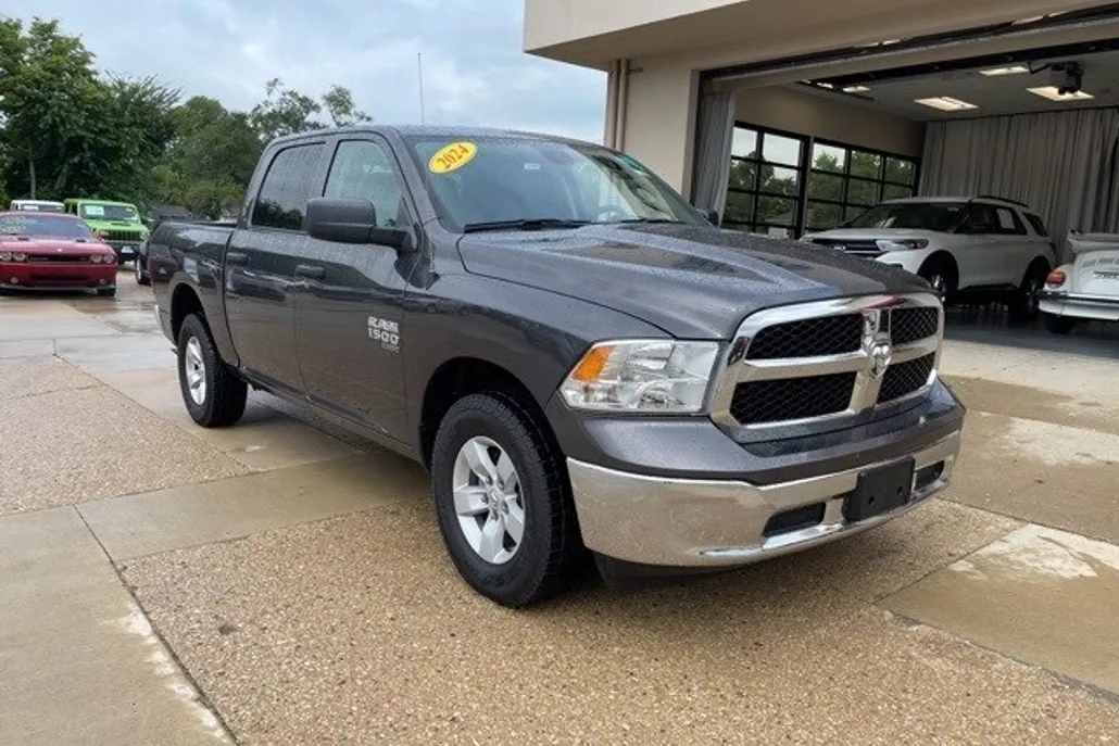 2024 Ram 1500 Classic Tradesman photo 1