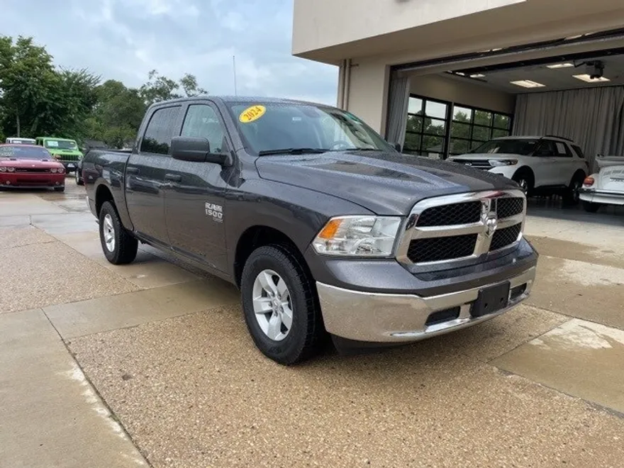 2024 Ram 1500 Classic Tradesman photo 1