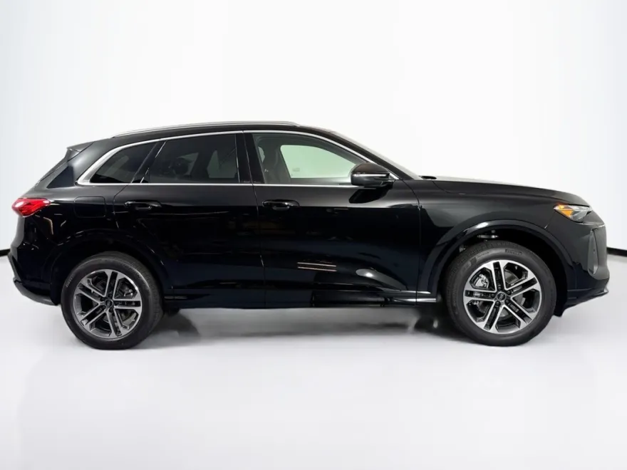 2025 Audi Q5 2.0T Premium photo 1