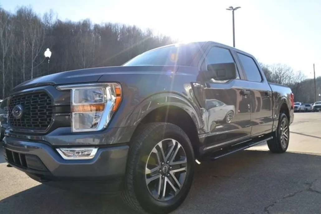 2021 Ford F-150 STX photo 1