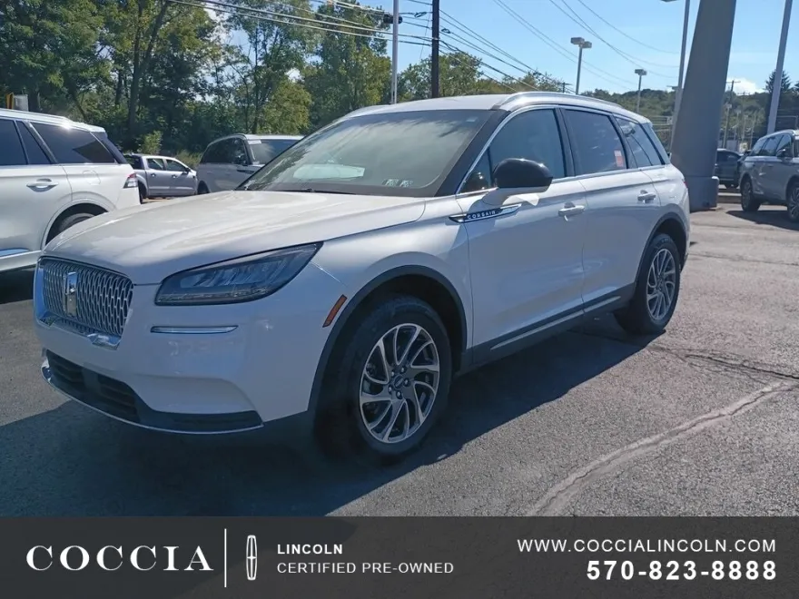 2022 Lincoln Corsair Standard photo 1