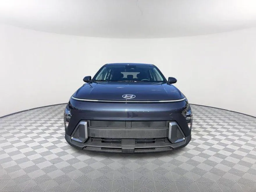 2026 Hyundai Kona SE photo 1