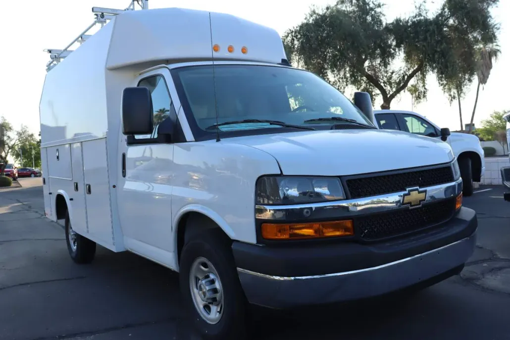 2024 Chevrolet Express Cargo Van 3500 photo 1