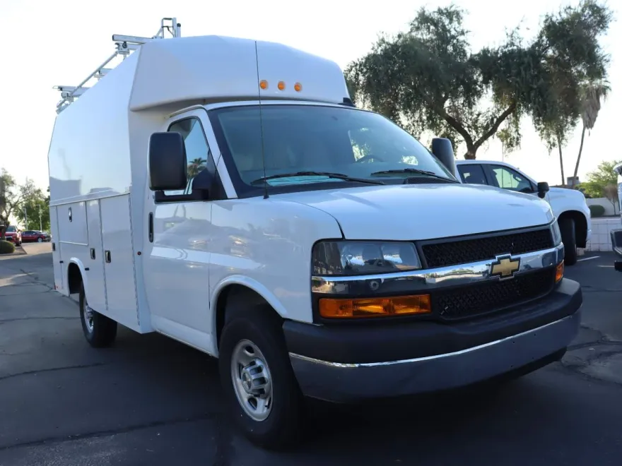 2024 Chevrolet Express Cargo Van 3500 photo 1