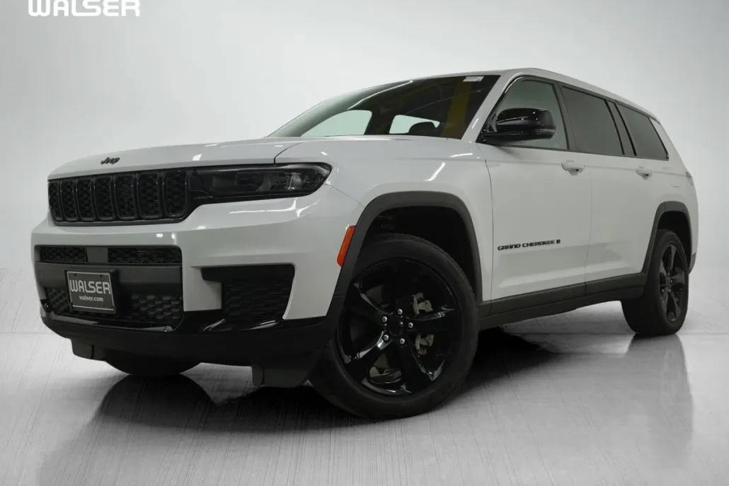 2023 Jeep Grand Cherokee Altitude photo 1