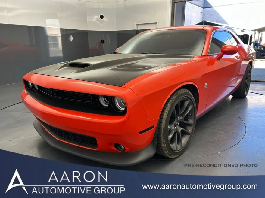 2021 Dodge Challenger R/T Scat Pack photo 1