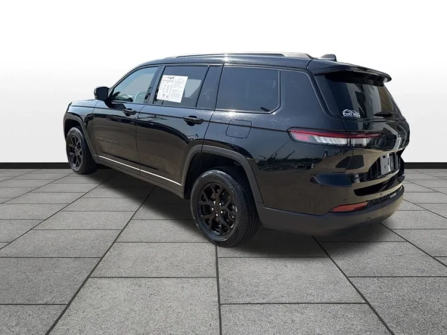 2024 Jeep Grand Cherokee Altitude photo 1