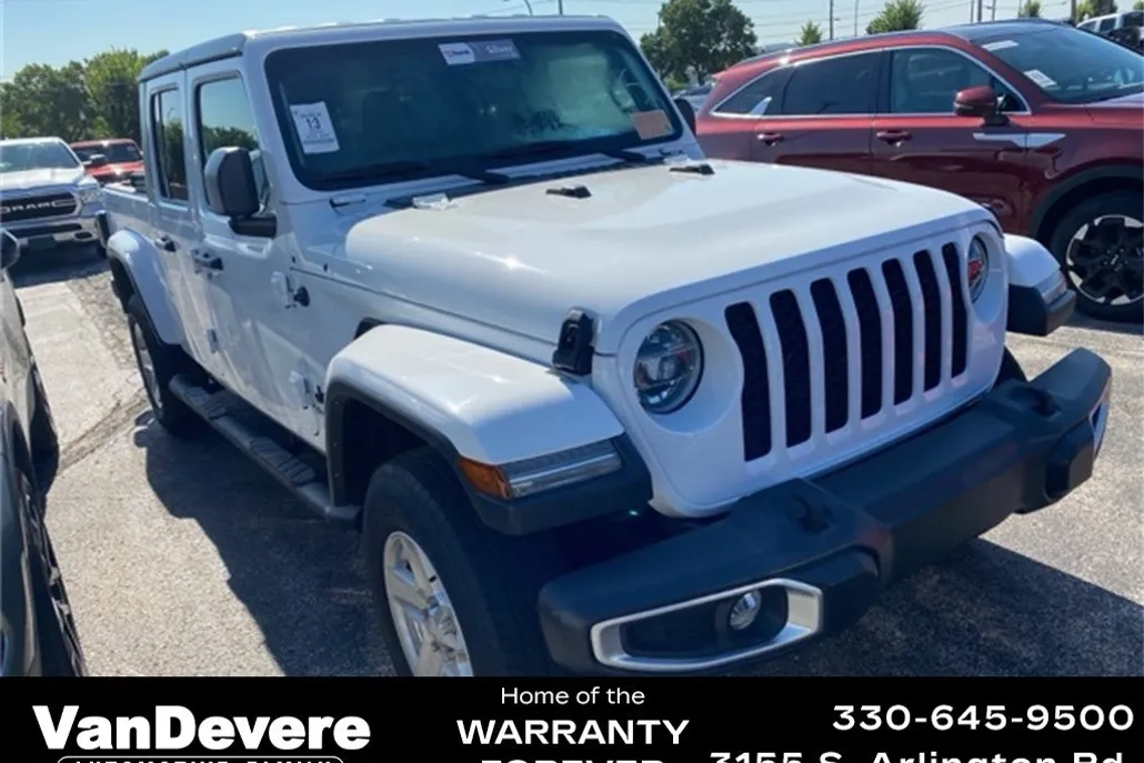 2022 Jeep Gladiator Sport photo 1