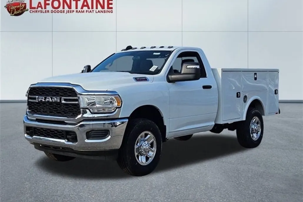 2024 Ram 3500 Tradesman photo 1