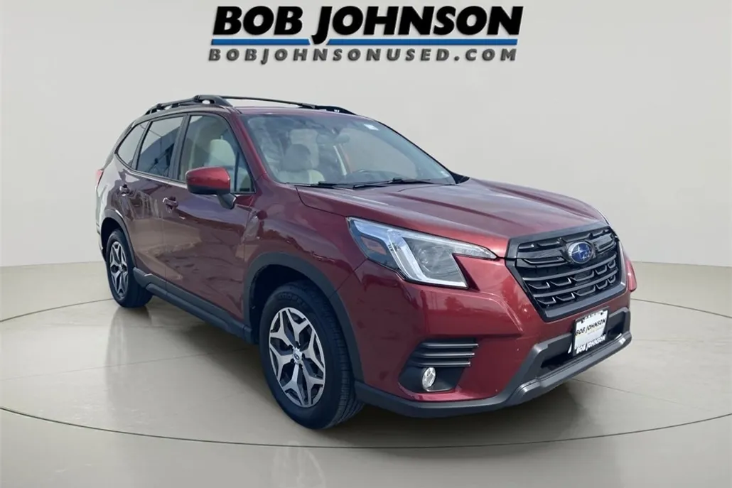 2022 Subaru Forester Premium photo 1