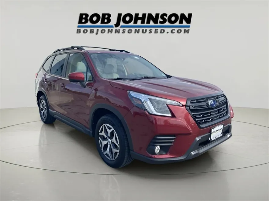 2022 Subaru Forester Premium photo 1