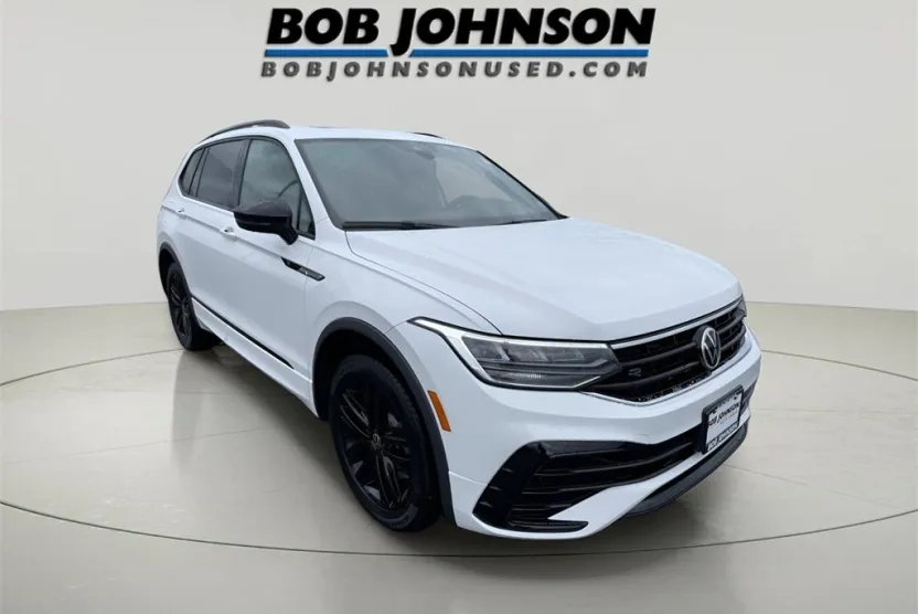 2022 Volkswagen Tiguan SE R-Line Black photo 1