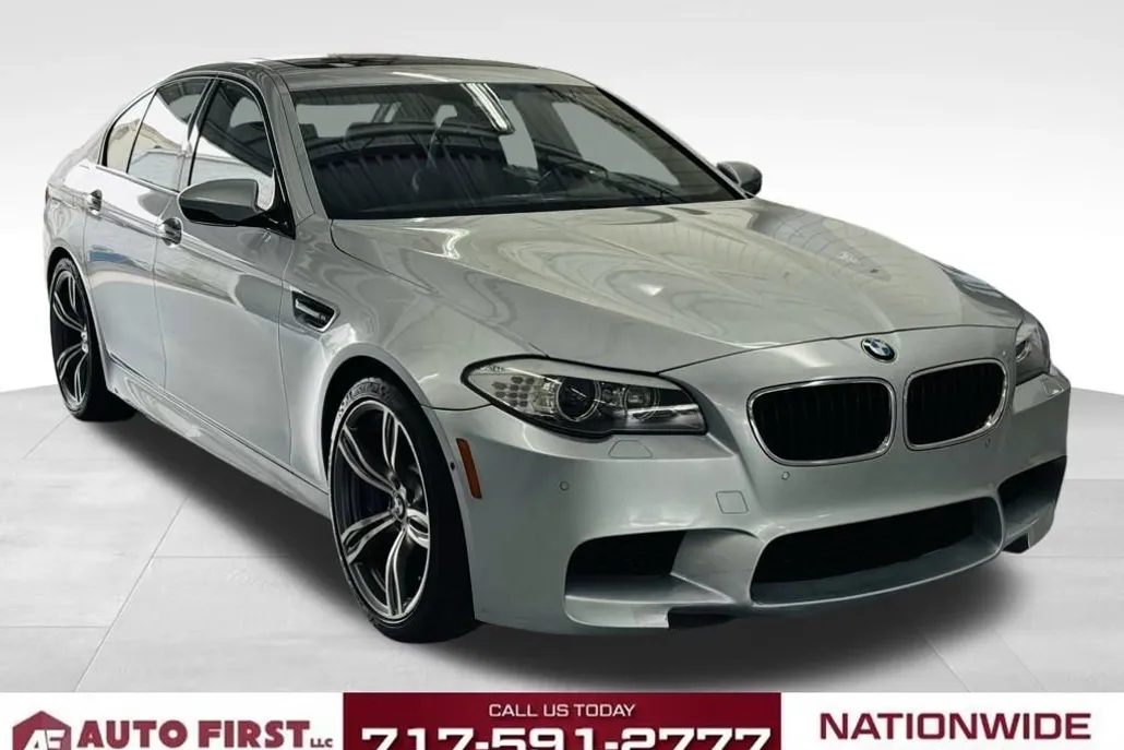2013 Bmw M5 5 Sedan photo 1
