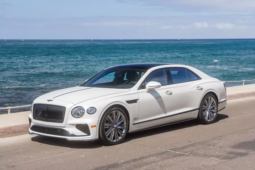 2025 Bentley Flying Spur Speed photo 1