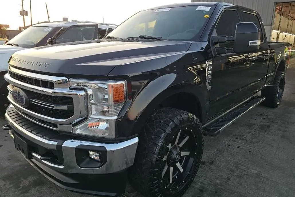 2020 Ford F-250 Lariat photo 1