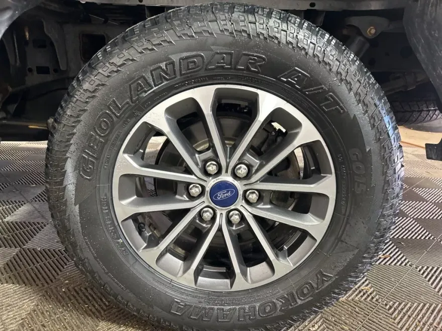 2019 Ford F-150 XLT photo 1