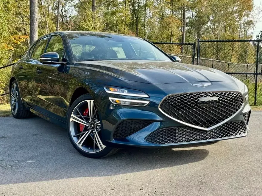 2025 Genesis G70 3.3T Sport Advanced photo 1