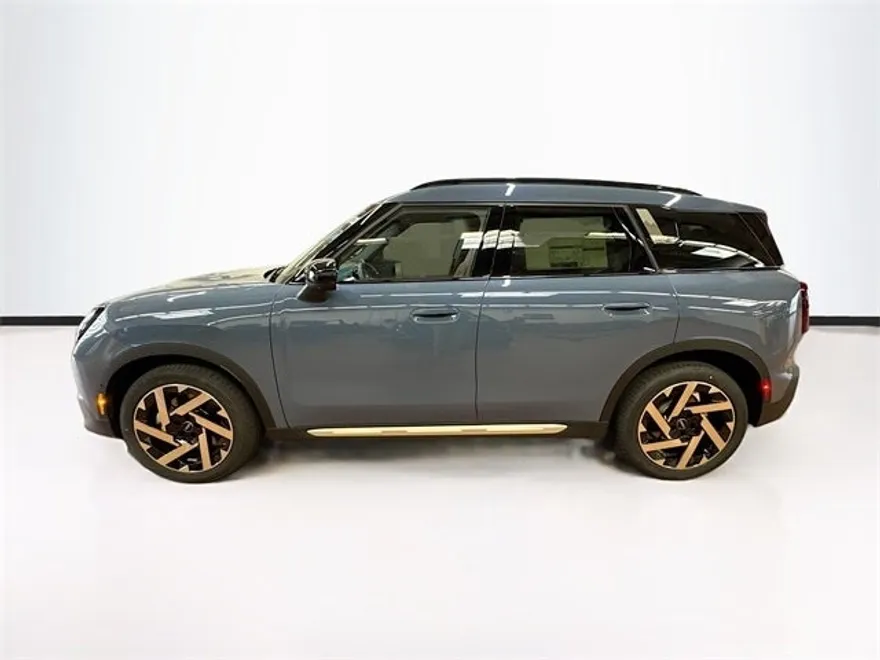 2025 Mini Countryman ALL4 S photo 1