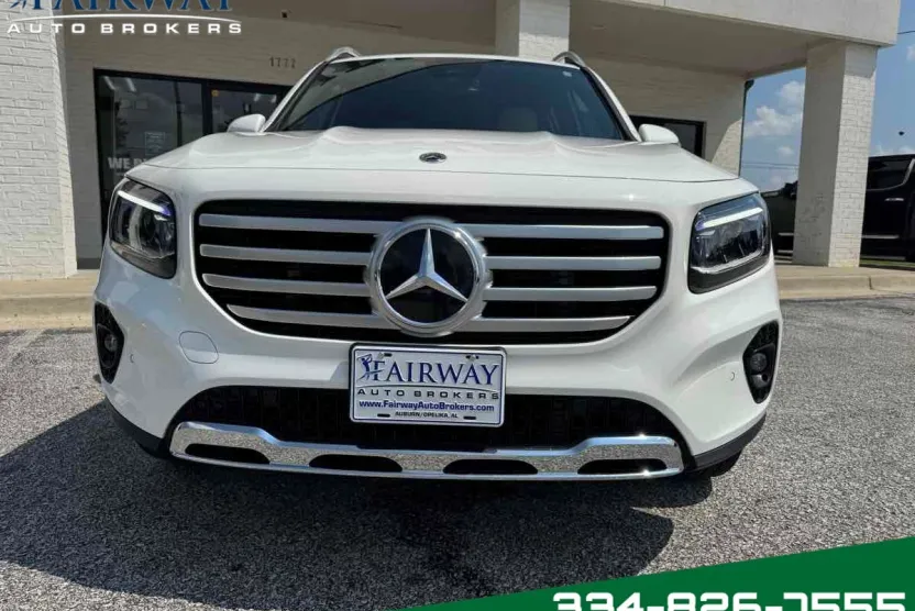 2025 Mercedes Benz GLB 250 4MATIC photo 1