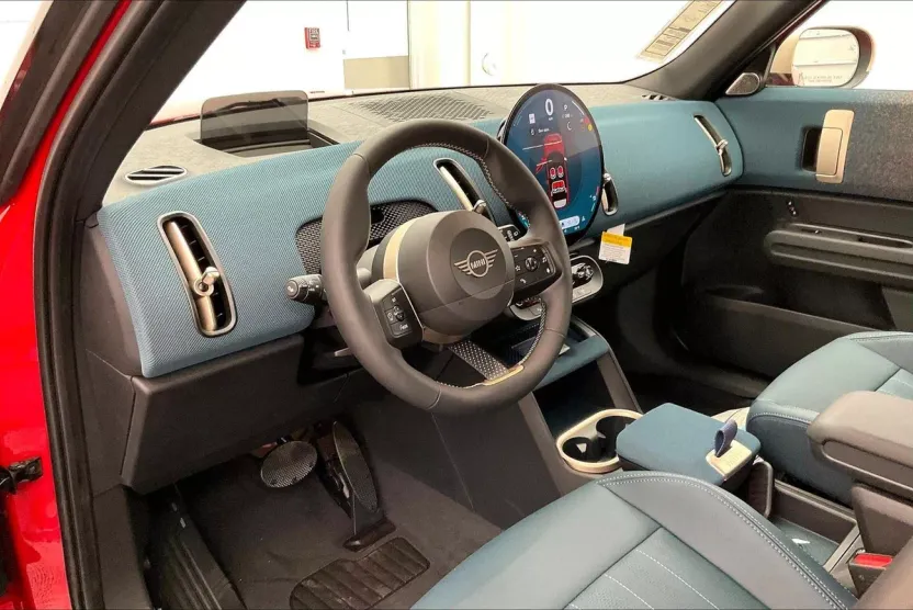 2025 Mini Countryman S ALL4 photo 1