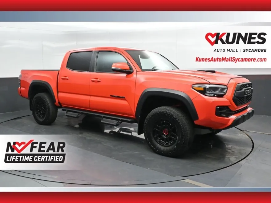 2023 Toyota Tacoma TRD Pro V6 photo 1