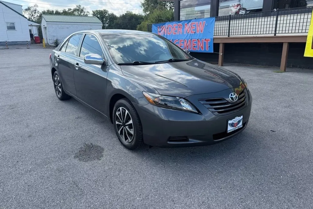 2007 Toyota Camry LE photo 1