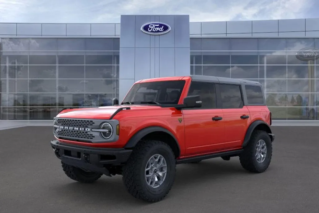 2024 Ford Bronco Badlands photo 1