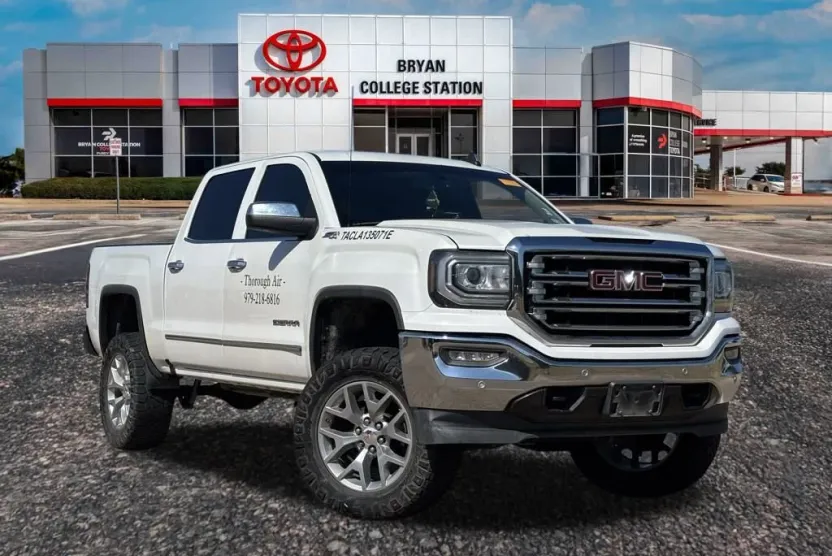 2017 Gmc Sierra 1500 SLT photo 1