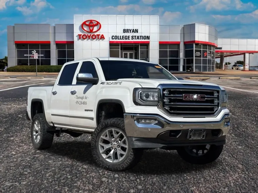2017 Gmc Sierra 1500 SLT photo 1