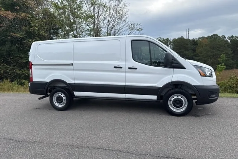 2025 Ford Transit photo 1