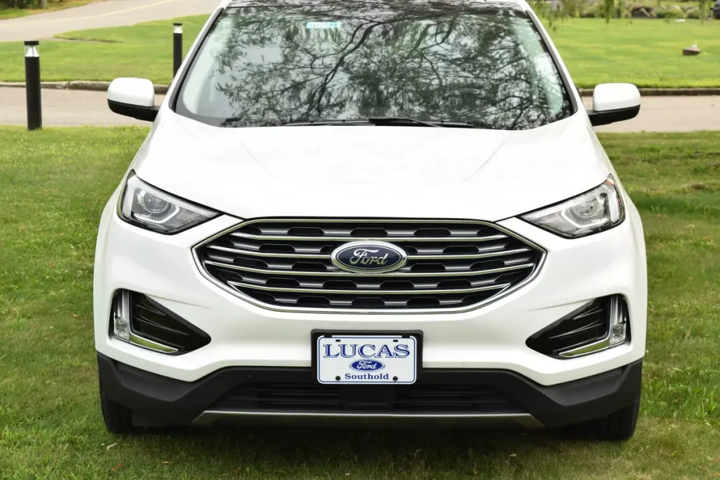 2021 Ford Edge SEL photo 1