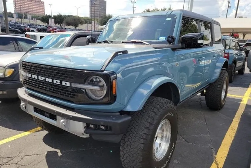 2021 Ford Bronco Wildtrak photo 1