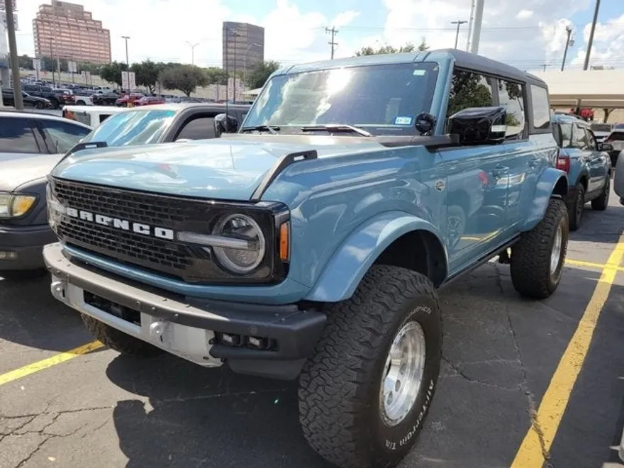 2021 Ford Bronco Wildtrak photo 1