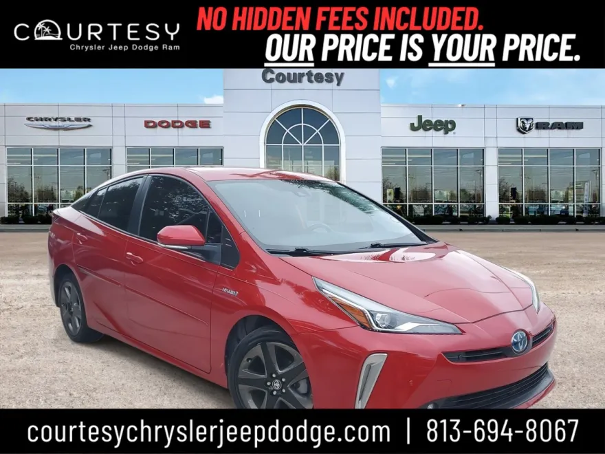 2022 Toyota Prius L Eco photo 1