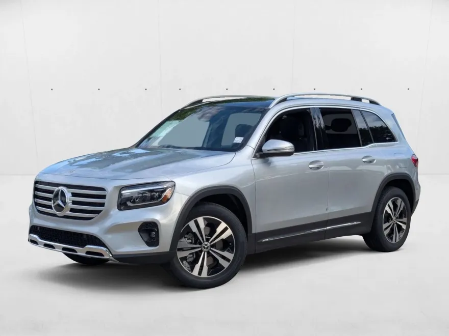 2026 Mercedes Benz GLB 250 photo 1