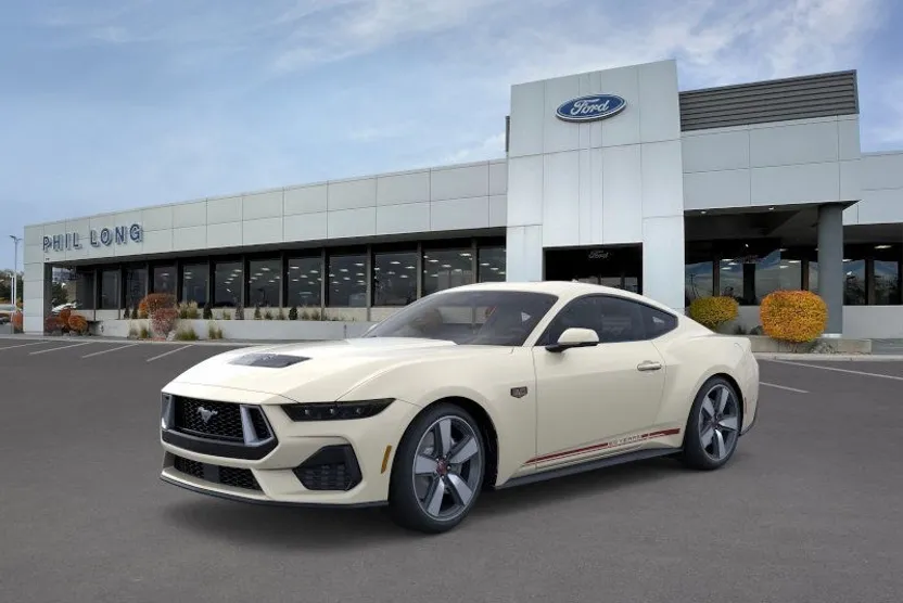 2025 Ford Mustang GT Premium photo 1