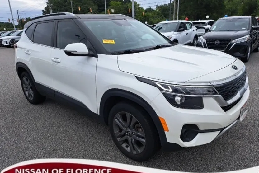 2021 Kia Seltos S photo 1