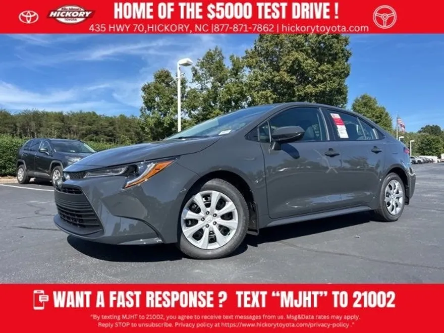 2026 Toyota Corolla LE photo 1