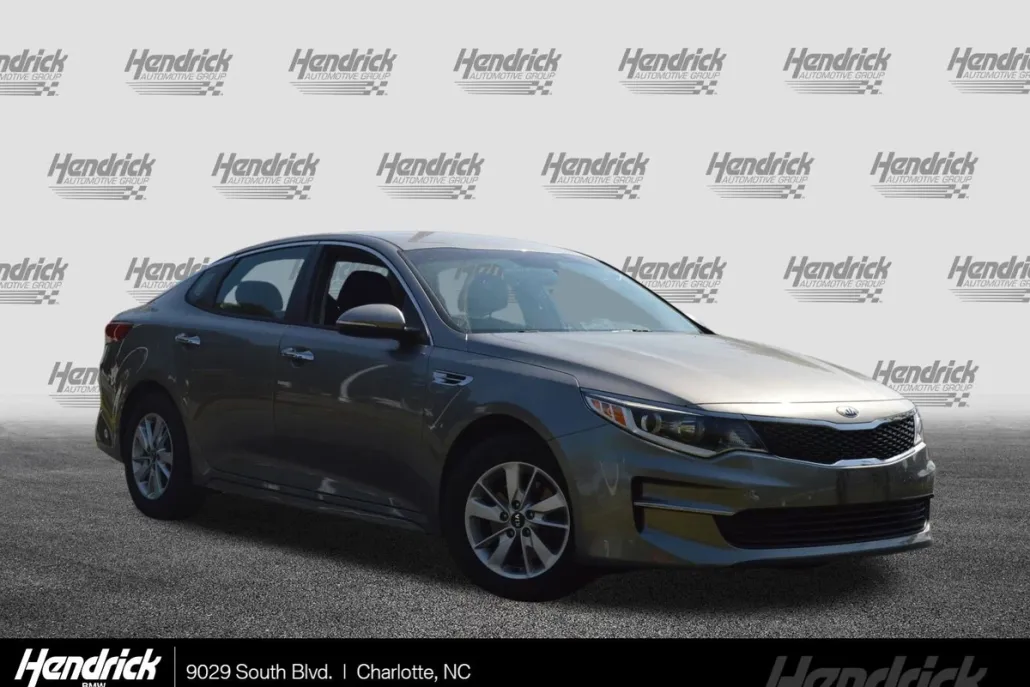 2016 Kia Optima LX photo 1