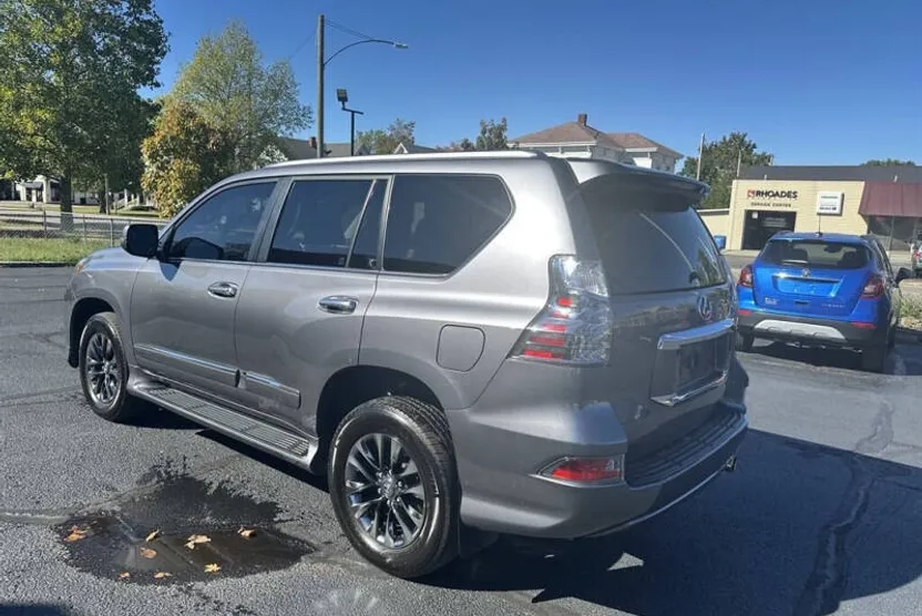 2018 Lexus GX 460 photo 1