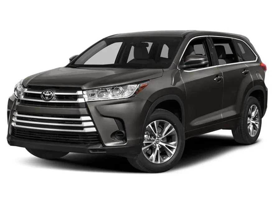2019 Toyota Highlander LE photo 1