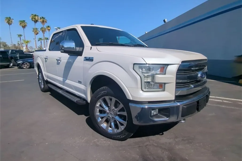 2016 Ford F-150 Lariat photo 1