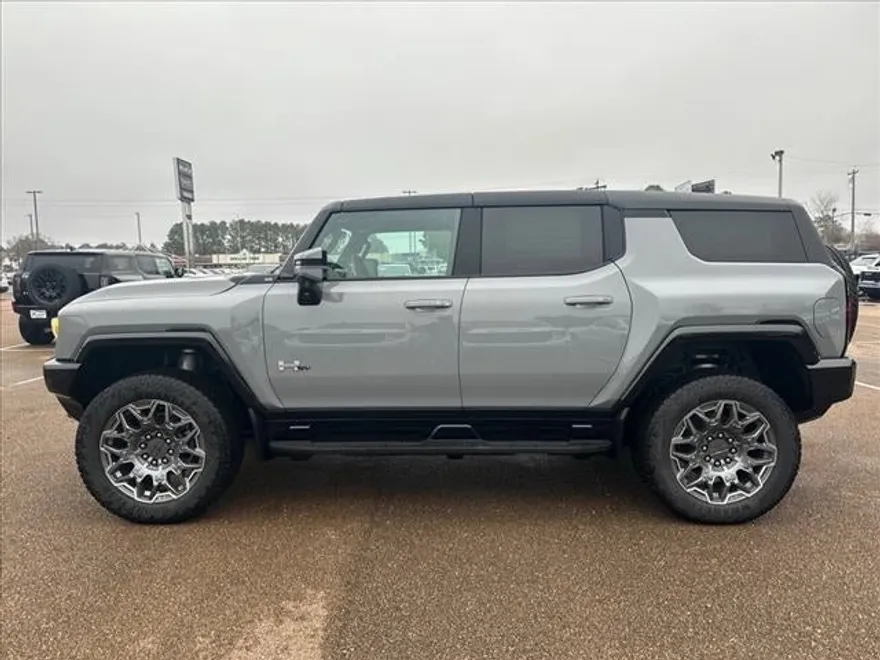 2025 Gmc Hummer EV SUV photo 1