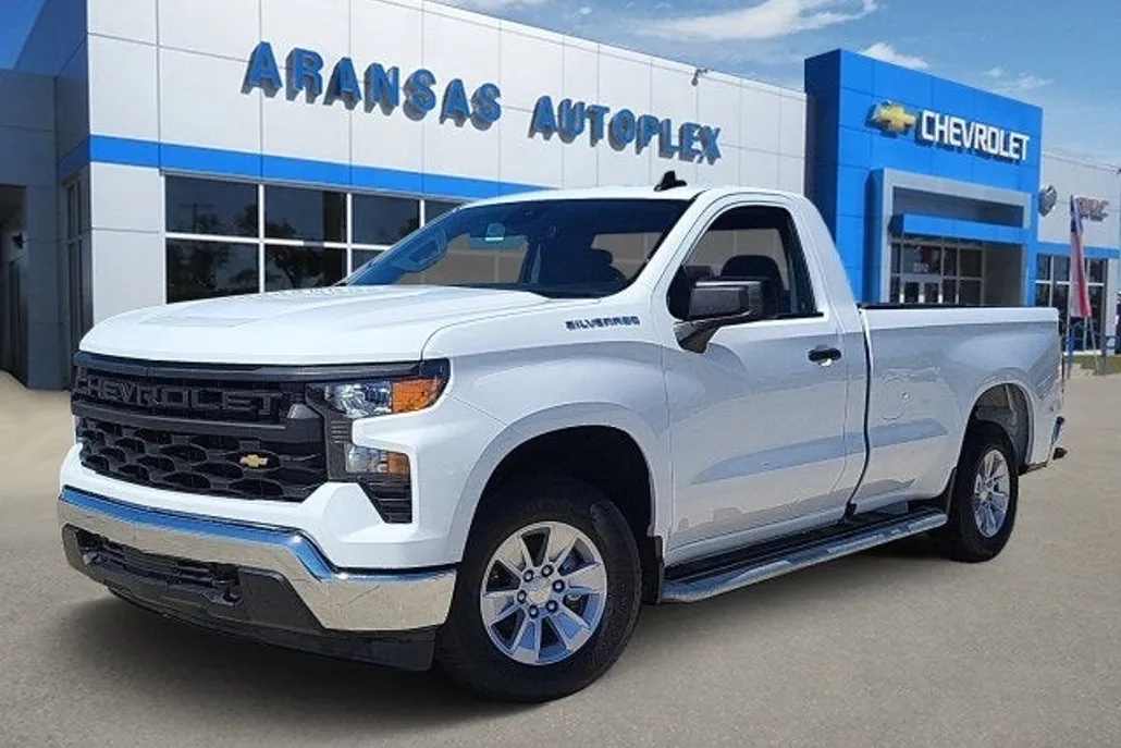 2024 Chevrolet Silverado 1500 photo 1