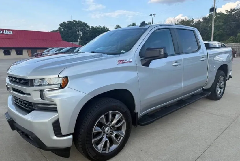 2021 Chevrolet Silverado 1500 RST photo 1