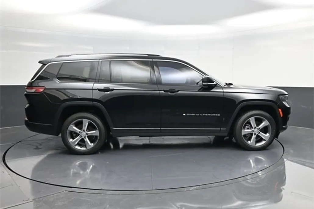 2021 Jeep Grand Cherokee Limited photo 1