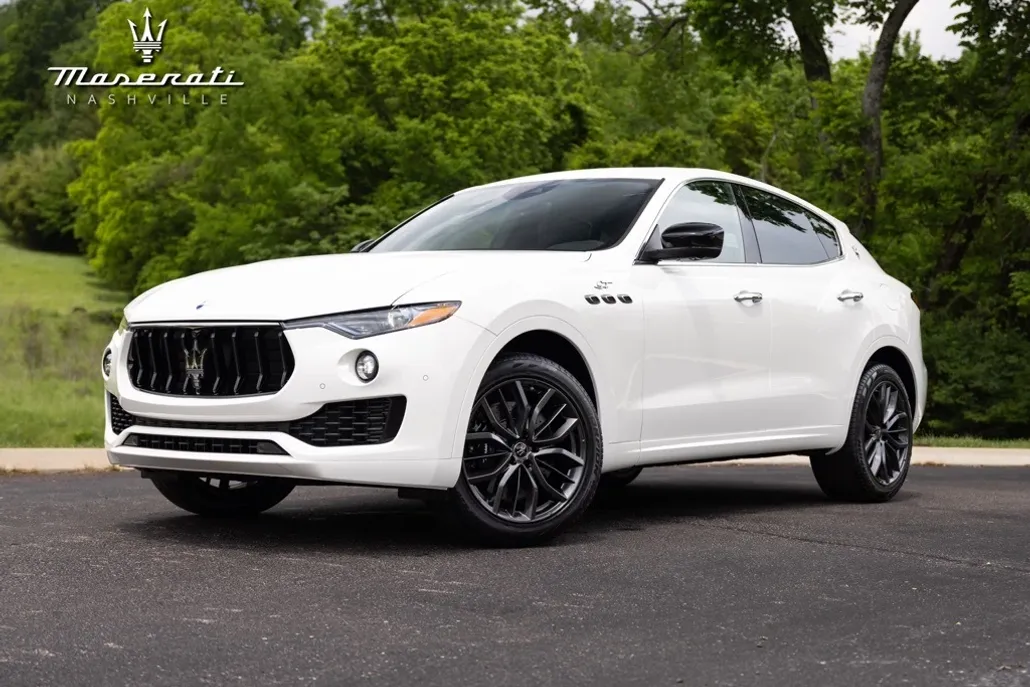 2024 Maserati Levante GT photo 1