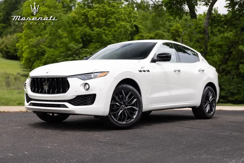 2024 Maserati Levante GT photo 1