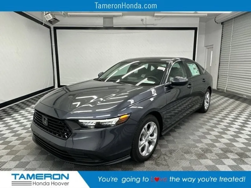 2025 Honda Accord LX photo 1