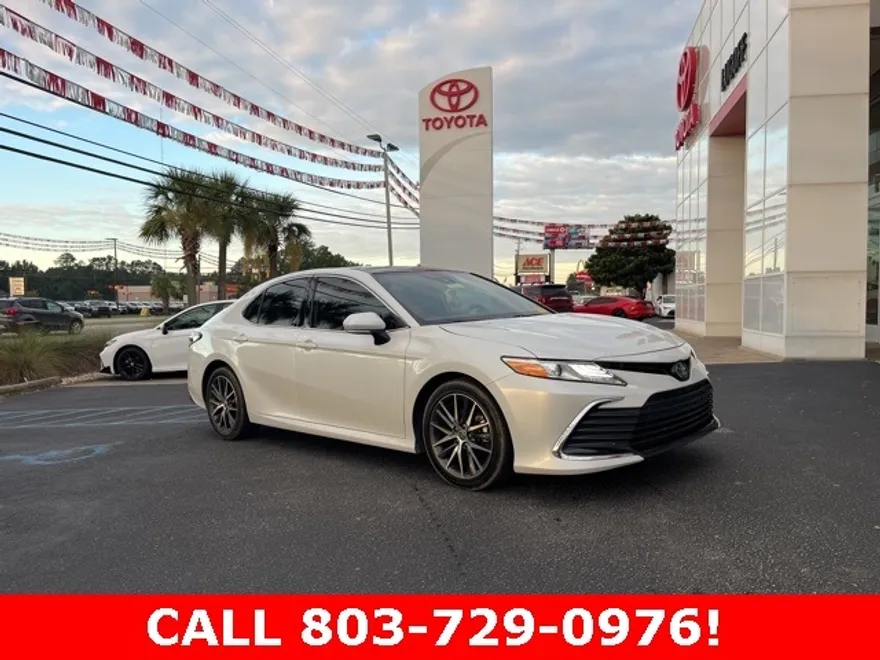 2023 Toyota Camry XLE V6 photo 1